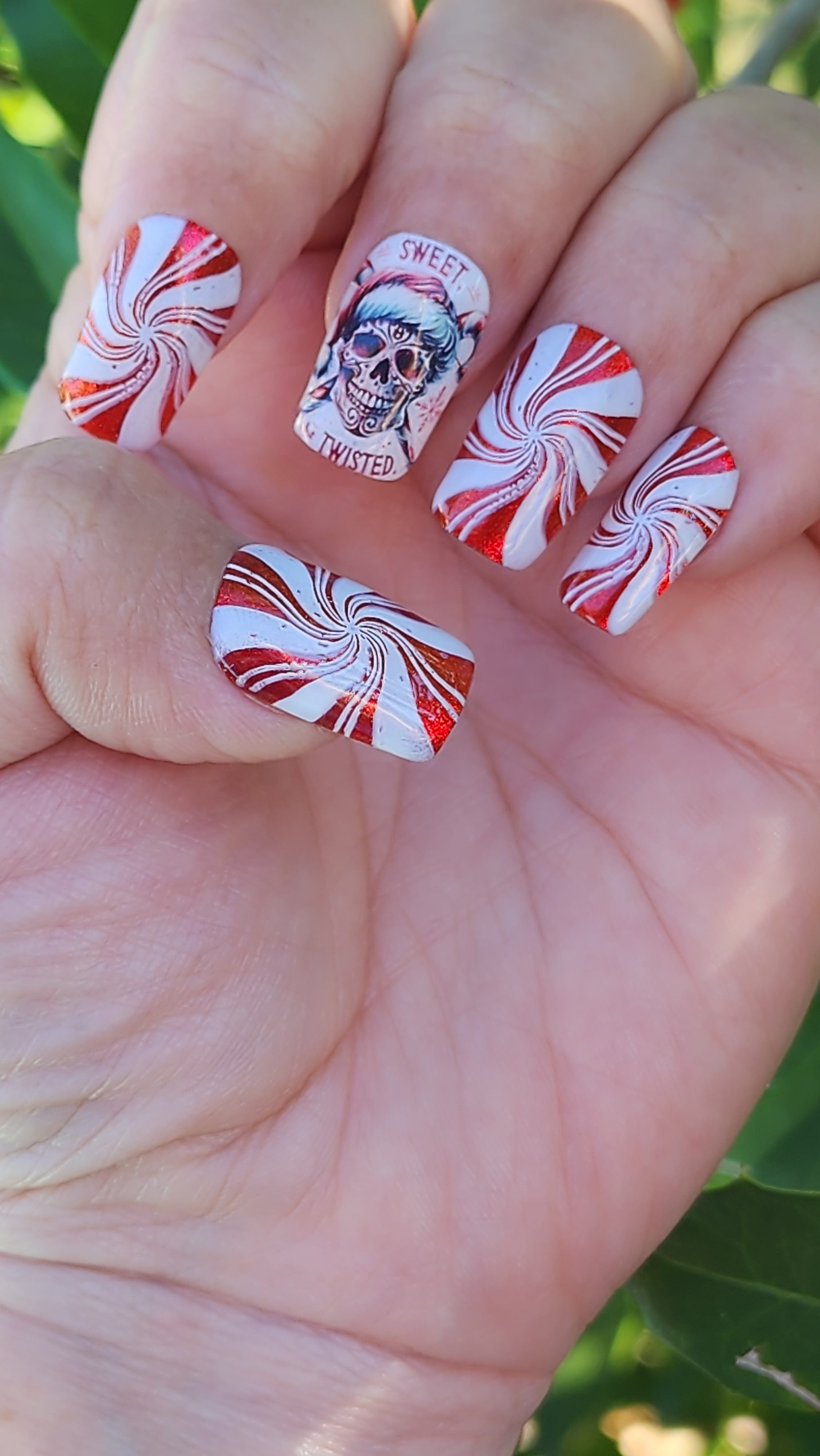 Mani featuring decals from this sheet